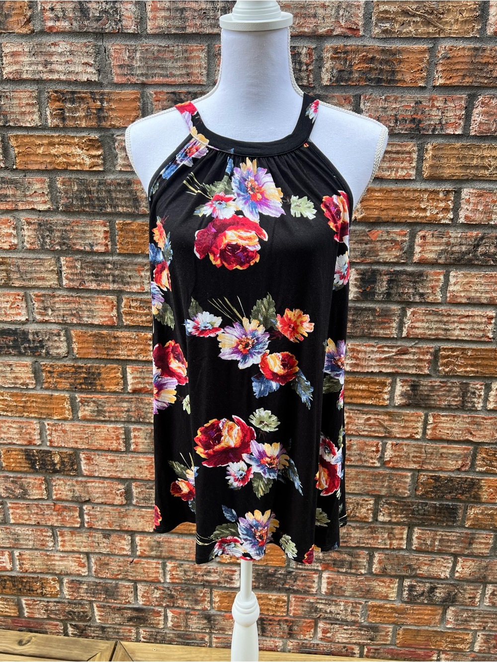 Loveappella Black Floral Halter Tank Top Large from Stitch Fix
